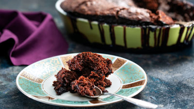 Топъл шоколадов пудинг с ром и канела