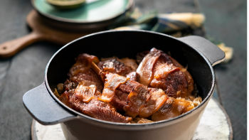 Патешки бутчета с кисело зеле