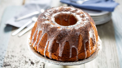 Кекс с кафяво масло и глазура с мак