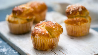 Бретцел питки с моцарела