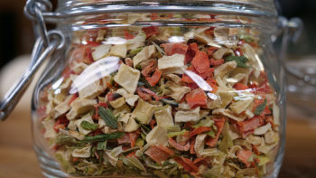 Смес от сушени зеленчуци