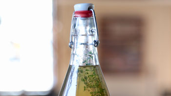 Овкусен ябълков оцет