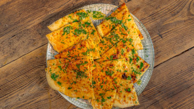 Чеснов хляб