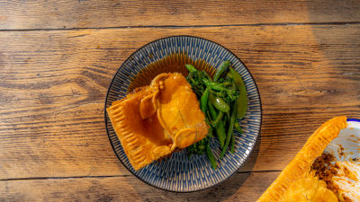 Кайма с картофи в тесто