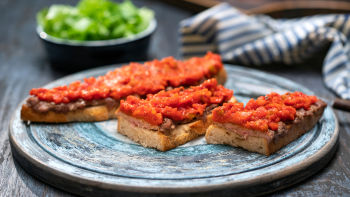 Странджанки с бърза лютеница