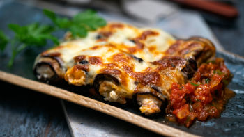 Патладжанени руладини