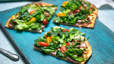 Пица "Салата"