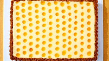 Чийзкейк с кайсиев конфитюр