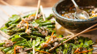 Шишчета със свинско и аспержи