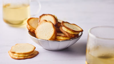 Маслени сладки с лимонов пълнеж