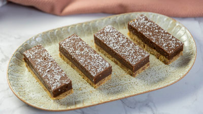 Карамелено-шоколадов сладкиш