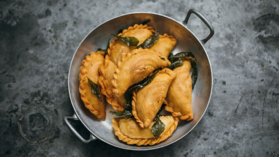 Бухтички с говеждо къри