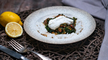 Телешко със спанак