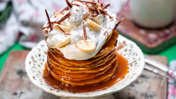 American Pancakes with Toffee Sauce