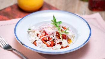 Roasted Pepper and Goat Cheese Salad