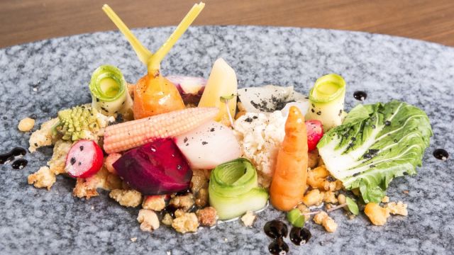 Бърза туршия и ядлива "почва"