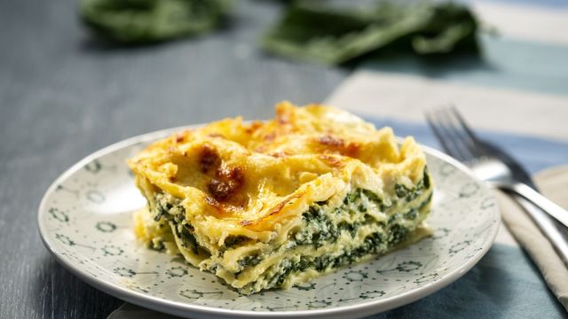 Лазаня със сирена и спанак