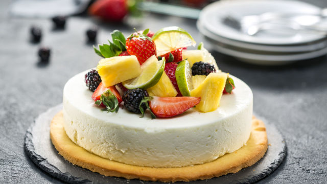 Чийзкейк с лайм и малинов вкус