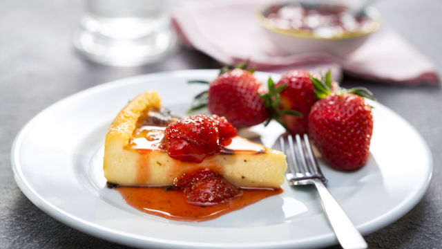 Конфитюр от ягоди с ванилия и черен пипер