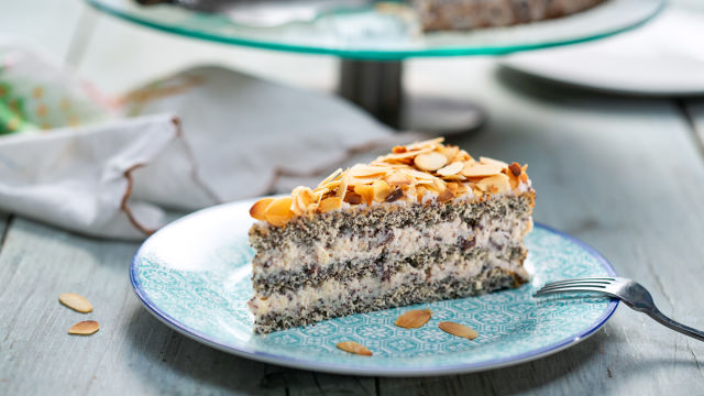 Торта с мак и рикота