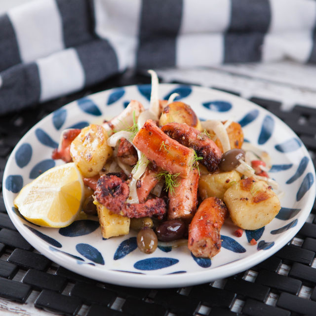 Печен на скара октопод