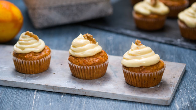 Морковени къпкейкове