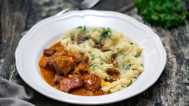 Винен кебап с пюре от кореноплодни зеленчуци