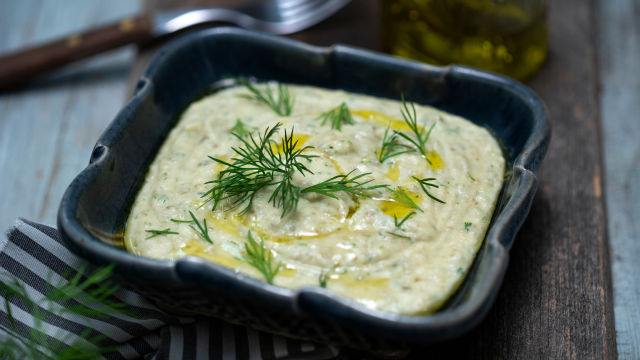 Дип от картофи и каперси