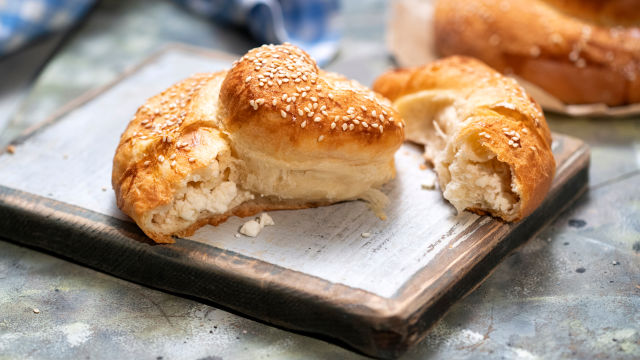 Гръцки хляб със сирене