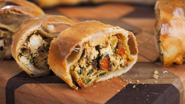 Щрудел с рикота и ндуя