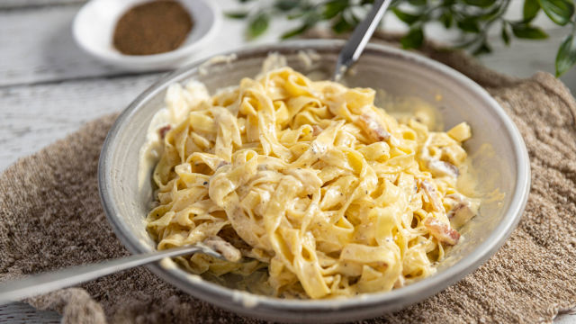 Гурме талятели със сос Карбонара