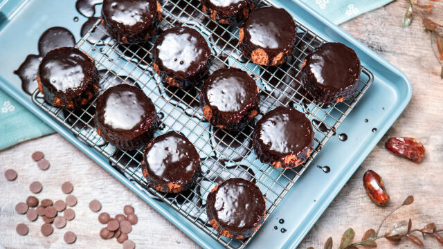 Шоколадови кексчета с какаова заливка