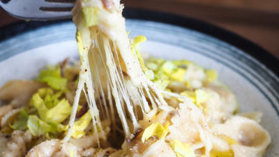 Miješana tjestenina s krumpirima, pancetom i provolom