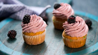 Cupcakesi s kupinama