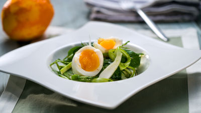 Salata od krastavaca i šparoga