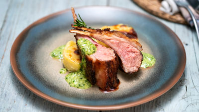 Janjeći kotleti s gratiniranim krumpirom