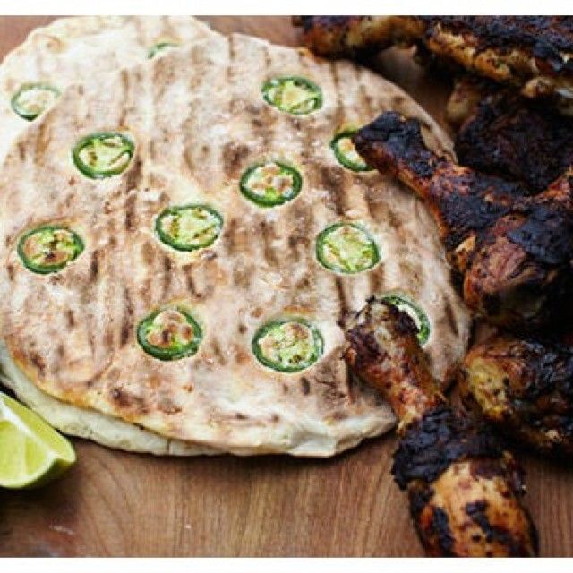 Ljuto pile i kruh s jalapenom