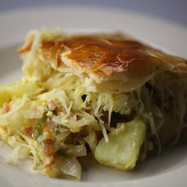 Pita od kiselog kupusa sa slaninom