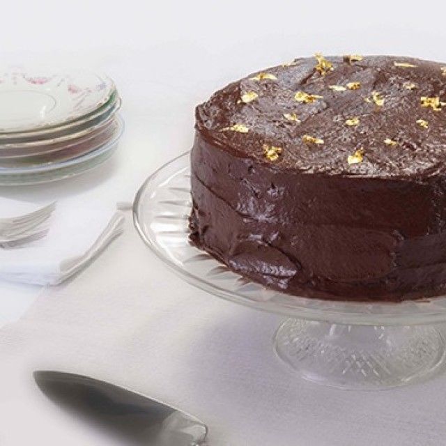 Slojevita torta s čokoladnim mousseom