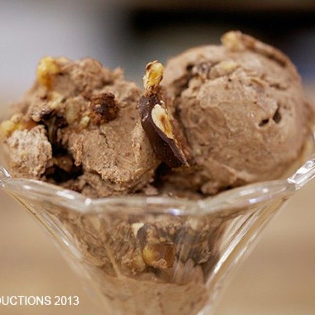 Bacio gelato (sladoled od čokolade i lješnjaka)