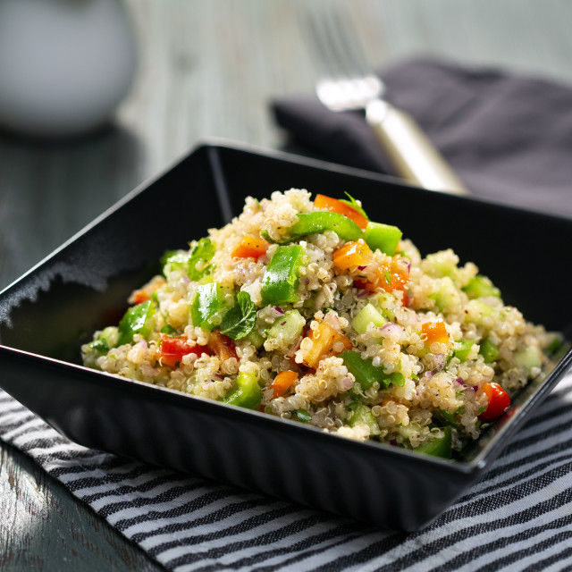 Salata od quinoe i povrća
