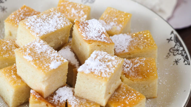 Migliaccio, napuljski kolač od grisa i ricotte