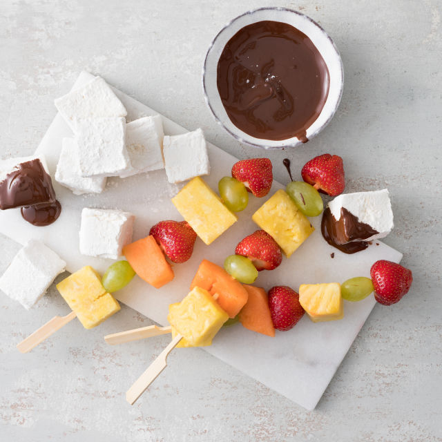 Čokoladna fontana sa sljezom i svježim voćem