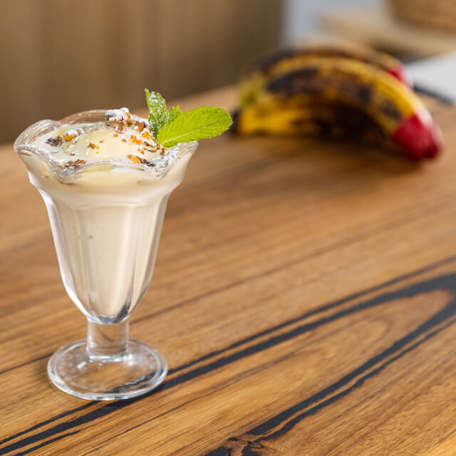 Banana i limoncello gelato, prženi orasi, limoncello krema
