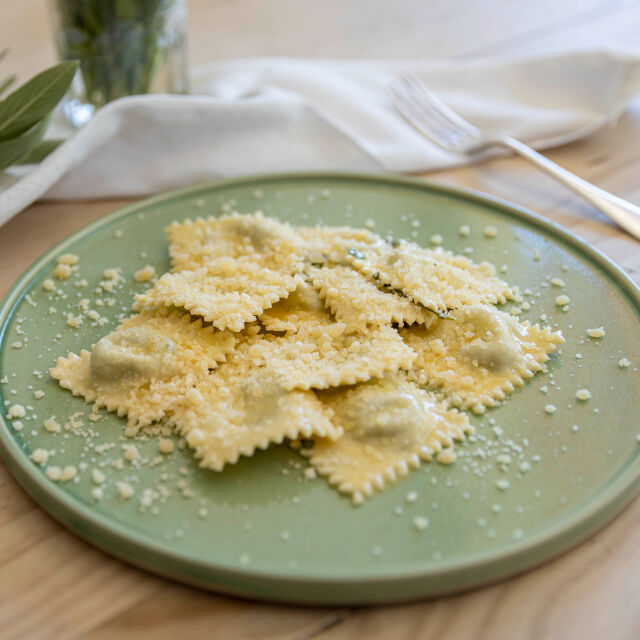 Ravioli punjeni kozjom skutom i špinatom
