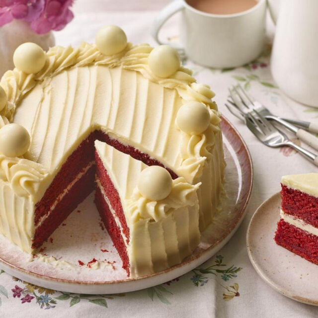 Crvena baršunasta torta Mary Berry