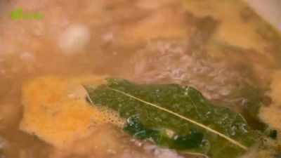 Linguadinhos fritos com açorda de tomate