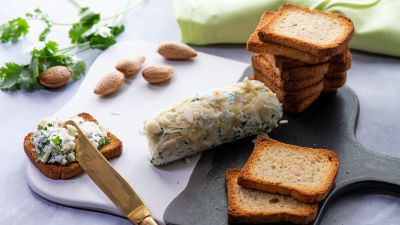 Rolinho Verde de Requeijão Crocante