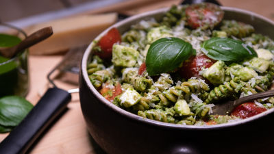 Fusili Integral de Atum com Pesto de Grelos