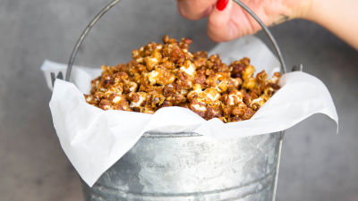 Pipocas com Caramelo de Soja e Amendoim